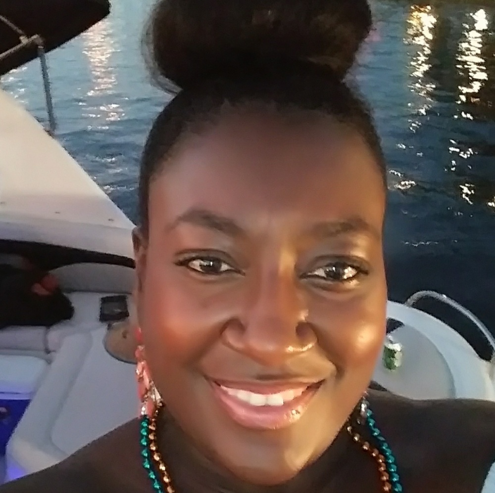 Meet your Posher, Vanessa